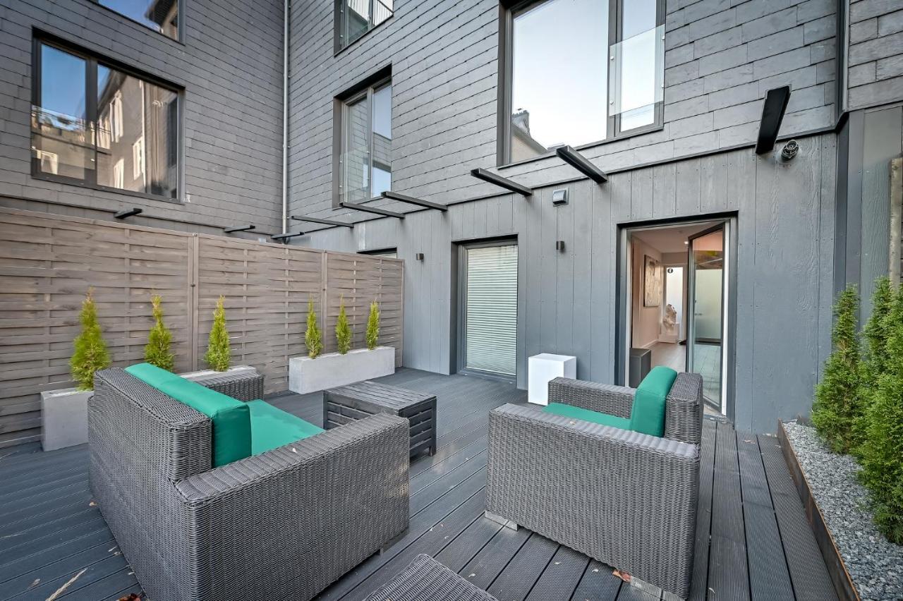 Jacuzzi Cinema Loft Apartment