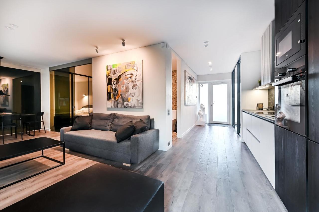 Jacuzzi Cinema Loft